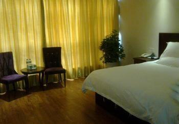 Green Tree Inn Gaoyou Tonghu Road Beihai Express Hotel 양저우 외부 사진